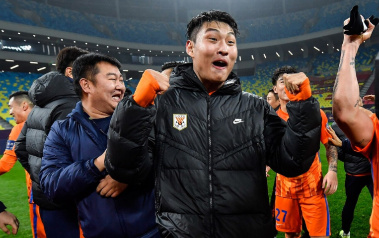 里程碑夜！罗马强势反弹；德国杯今晚刷纪录；球迷炸锅；医务组通报恢复(罗马vs国际米兰精彩回放最新)-爱游戏官方网站